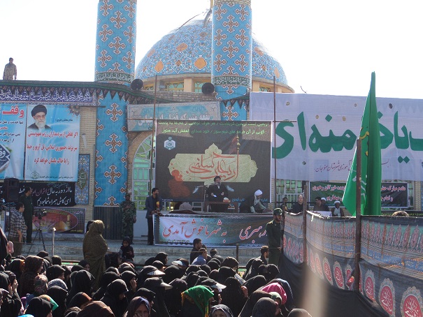 حضور ایت الله خاتمی در جمع عزاداران شهرستان منوجان حضور ایت الله خاتمی در جمع عزاداران شهرستان منوجان