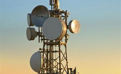 قطعی هفت ماهه خطوط تلفن همراه در جاسک/ رئیس مخابرات:تجهیزات روستای جاسک کهنه، قدیمی است قطعی هفت ماهه خطوط تلفن همراه در جاسک/ رئیس مخابرات:تجهیزات روستای جاسک کهنه، قدیمی است
