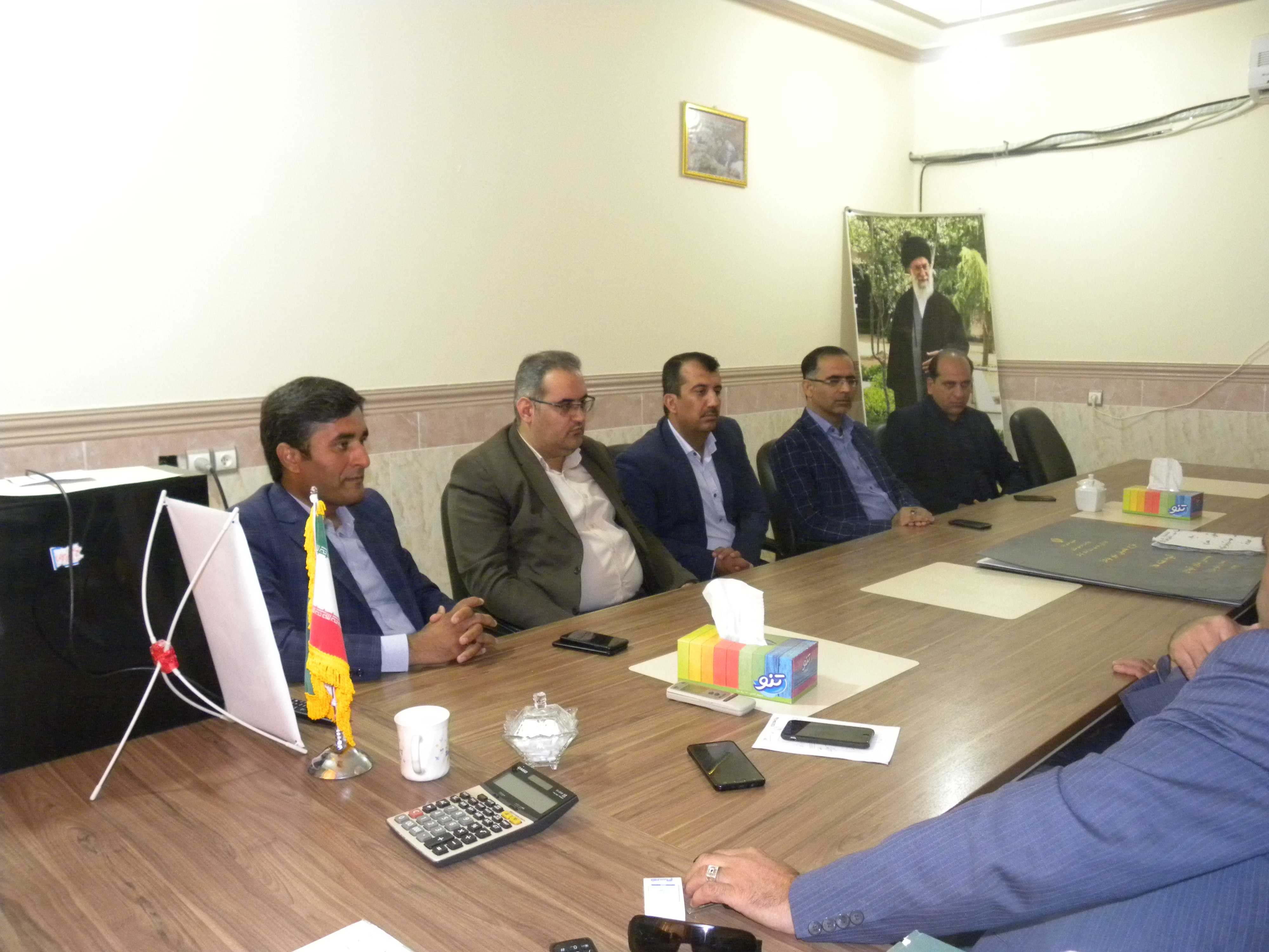 نشست صمیمی نماینده ۵شهرستان جنوبی و هیات همراه با شهردار و شورای شهر نودژ نشست صمیمی نماینده ۵شهرستان جنوبی و هیات همراه با شهردار و شورای شهر نودژ