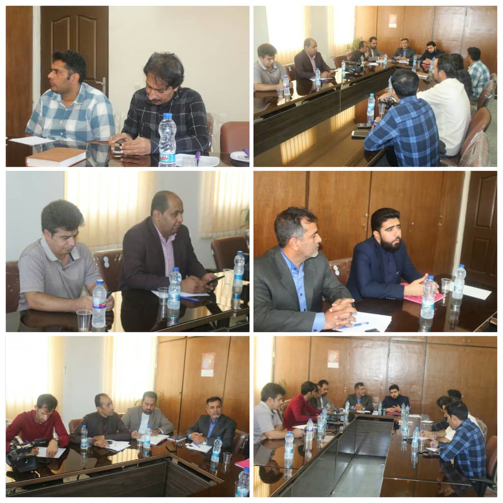 نشست مطبوعاتی رئیس دادگستری و دادستان شهرستان کهنوج نشست مطبوعاتی رئیس دادگستری و دادستان شهرستان کهنوج
