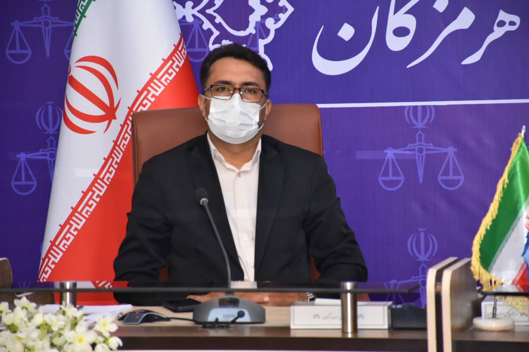 رئیس کل دادگستری هرمزگان: روند انتقال پساب فاضلاب بندرعباس به صنایع تسریع شود رئیس کل دادگستری هرمزگان: روند انتقال پساب فاضلاب بندرعباس به صنایع تسریع شود