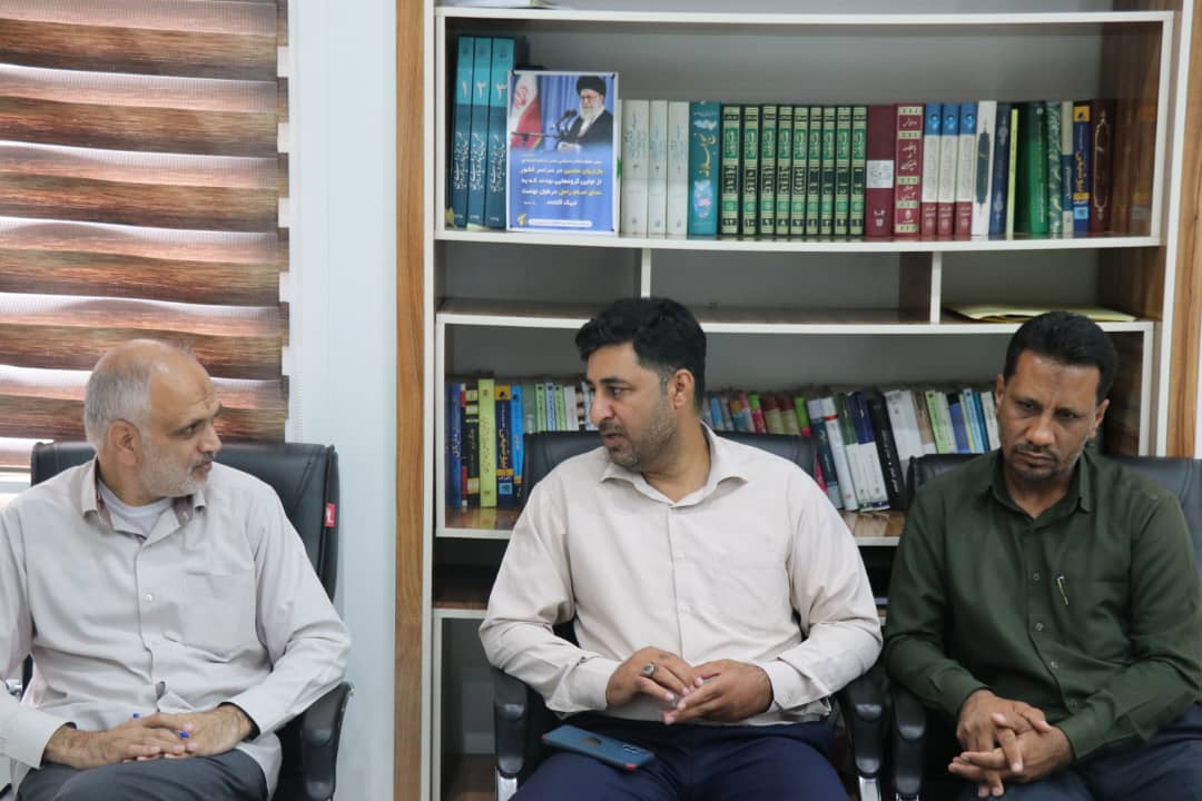 مسول سازمان بسیج رسانه استان هرمزگان با فرماندار رودان دیدار کرد مسول سازمان بسیج رسانه استان هرمزگان با فرماندار رودان دیدار کرد
