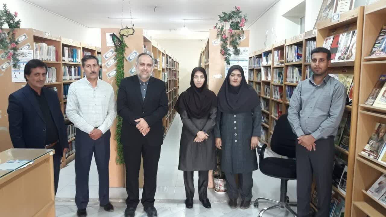 بازدید دبیر شورای فرهنگ عمومی کشور و مدیرکل فرهنگ و ارشاد اسلامی جنوب کرمان از کتابخانه عمومی شهیدمدنی جیرفت بازدید دبیر شورای فرهنگ عمومی کشور و مدیرکل فرهنگ و ارشاد اسلامی جنوب کرمان از کتابخانه عمومی شهیدمدنی جیرفت