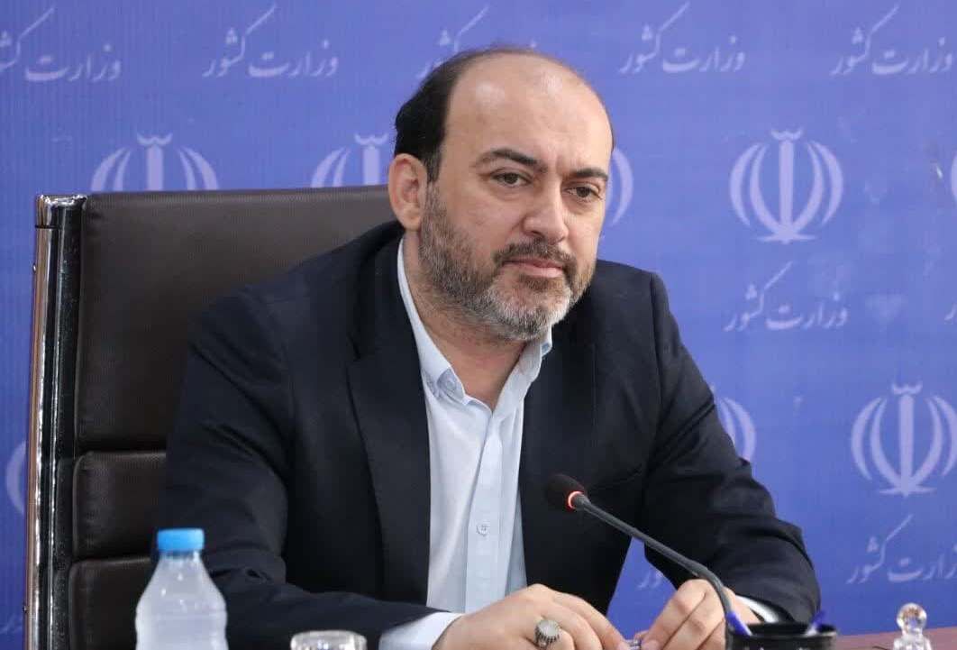 استاندار هرمزگان:تلاش صادقانه اصحاب رسانه در پوشش اخبار و رویدادهای مختلف خدمت ارزشمند بوده و همواره سزاوار قدردانی است استاندار هرمزگان:تلاش صادقانه اصحاب رسانه در پوشش اخبار و رویدادهای مختلف خدمت ارزشمند بوده و همواره سزاوار قدردانی است