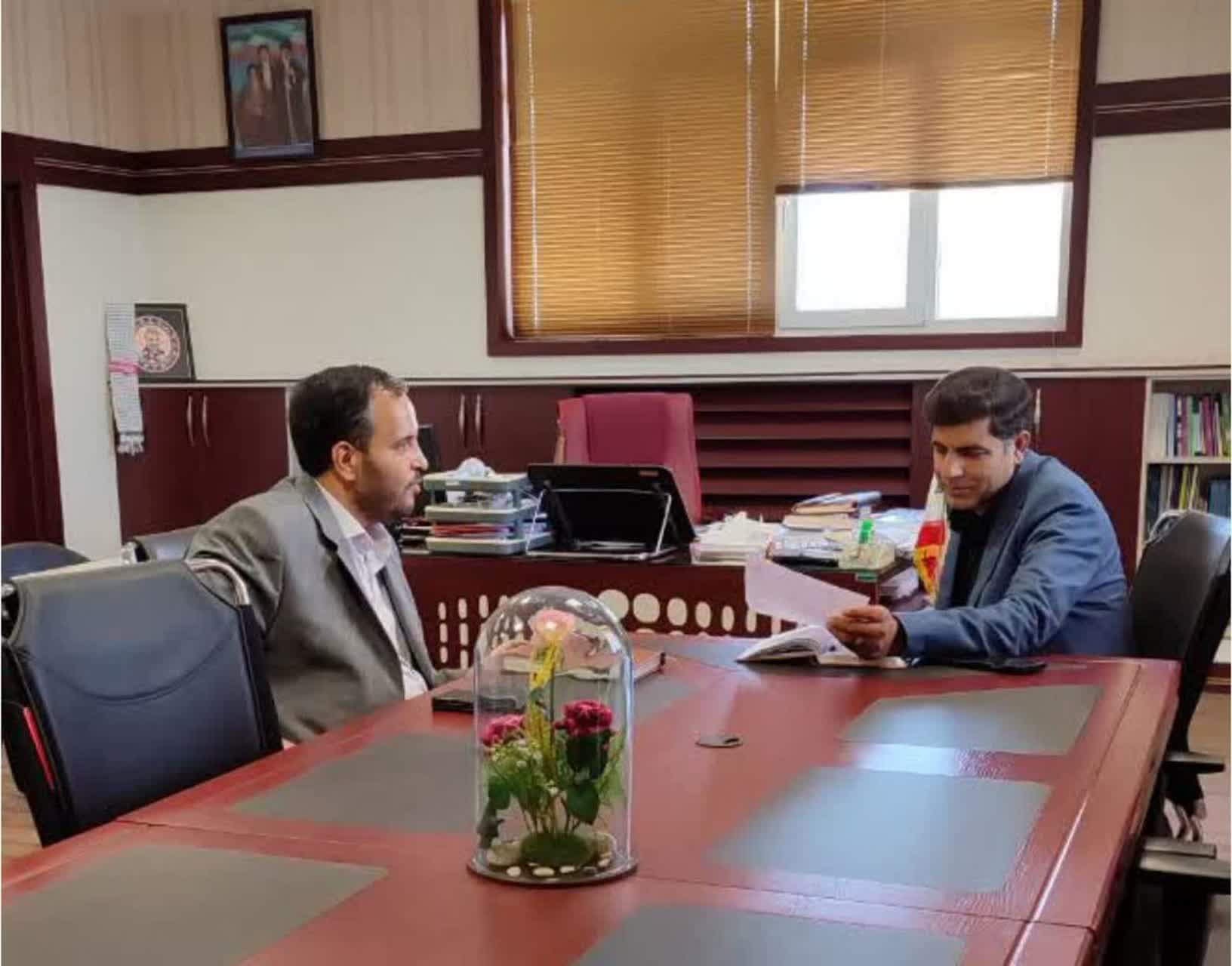 نشست مدیر تعاون روستایی جنوب کرمان با مدیرکل امور اقتصاد و دارایی استان کرمان و معاون نظارت مالی و رئیس خزانه معین استان نشست مدیر تعاون روستایی جنوب کرمان با مدیرکل امور اقتصاد و دارایی استان کرمان و معاون نظارت مالی و رئیس خزانه معین استان