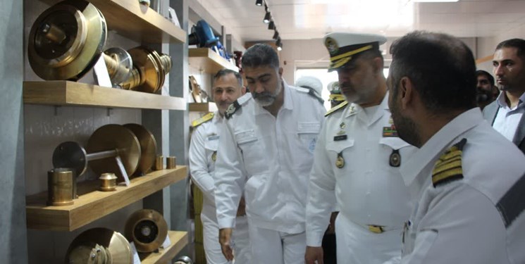 افتتاح نمایشگاه دائمی قطعهسازی نیروی دریایی ارتش با حضور امیر ایرانی افتتاح نمایشگاه دائمی قطعهسازی نیروی دریایی ارتش با حضور امیر ایرانی