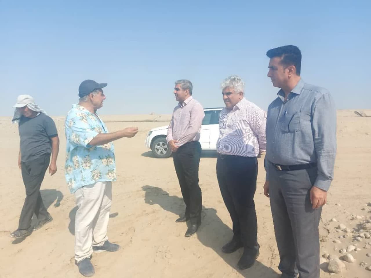 بازدید مدیرکل شیلات هرمزگان از مزارع پرورش میگوی شور دوم شهرستان بندرعباس بازدید مدیرکل شیلات هرمزگان از مزارع پرورش میگوی شور دوم شهرستان بندرعباس