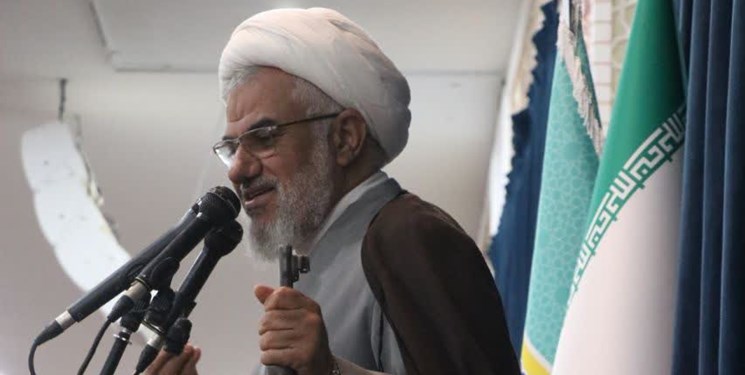 امام جمعه بندرعباس: موشکهای سپاه حامل اقتدار ملت و جنبه بازدارندگی ایران است امام جمعه بندرعباس: موشکهای سپاه حامل اقتدار ملت و جنبه بازدارندگی ایران است