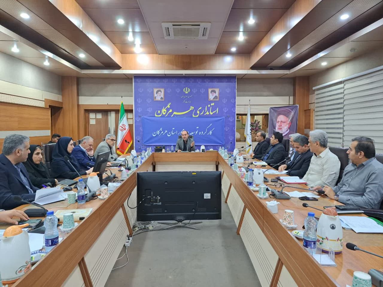 استاندار هرمزگان: ۱۳۸۰ پروژه نیمه تمامِ هرمزگان در دولت سیزدهم تکمیل شده است استاندار هرمزگان: ۱۳۸۰ پروژه نیمه تمامِ هرمزگان در دولت سیزدهم تکمیل شده است