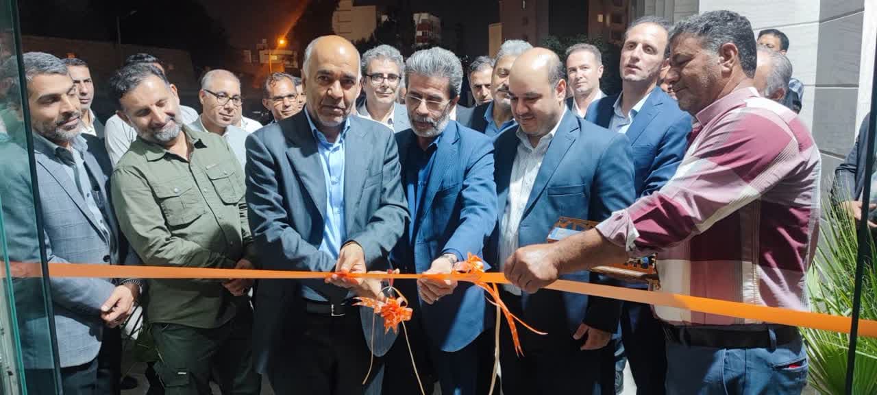 با حضور مدیران وزارت نیرو و مدیران عامل صنعت آب و برق؛ آیین افتتاحیه دفتر منطقهای استان هرمزگان پژوهشگاه نیرو – مرکز اصفهان برگزار شد با حضور مدیران وزارت نیرو و مدیران عامل صنعت آب و برق؛ آیین افتتاحیه دفتر منطقهای استان هرمزگان پژوهشگاه نیرو – مرکز اصفهان برگزار شد