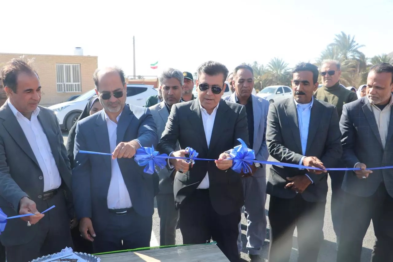 افتتاح ۶ طرح هادی در روستا‌های شهرستان حاجی آباد به مناسبت دهه فجر