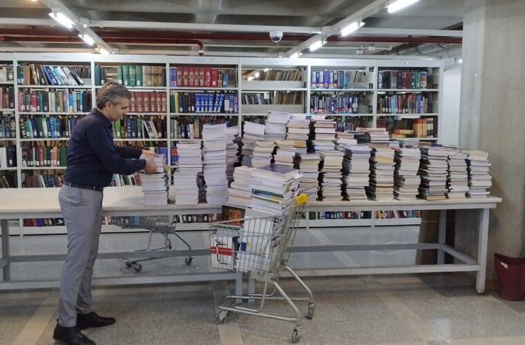 بیش از ۲۲ هزار جلد کتاب به کتابخانه‌های عمومی هرمزگان اهدا شد