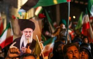 اعزام ۱۰ هزار هرمزگانی به مراسم تشییع رهبر شهید در تهران