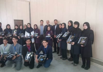 کسب رتبه اول جشنواره کشوری نوجوان خوارزمی در رشته های زبان و ادبیات فارسی و زبان های خارجی توسط دانش آموزان کرمانی