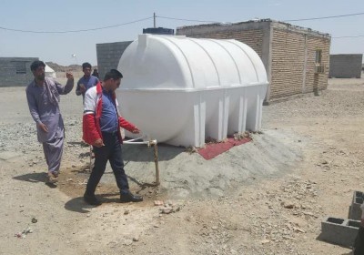 توزیع ۲۰ تانکر آب در روستاهای محروم شهرستان قلعه گنج توسط جمعیت هلال احمر این شهرستان