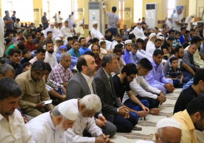 به مناسبت هفته وحدت: حضور استاندار هرمزگان در مسجد جامع اهل سنت و شرکت در نماز جمعه