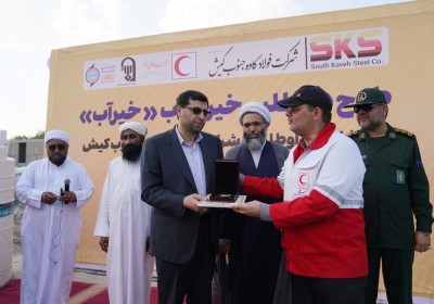 مدیرعامل فولاد  کاوه  کیش نشان ویژه داوطلبی از هلال احمر ایران گرفت